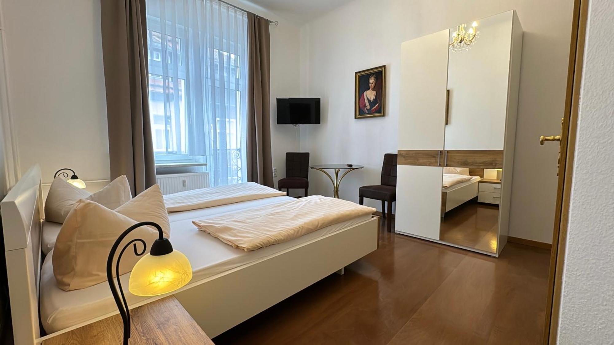 Hotel Zu Den Linden Dresden Exteriör bild